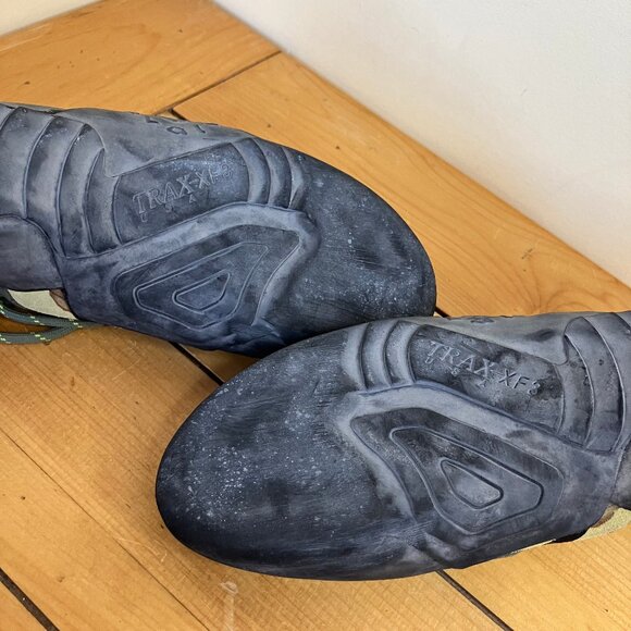 Evolv DeMorto Rock Climbing Shoes Lace-Up Black/Yellow Men's US Size 5.5 - Picture 8 of 12